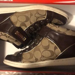 Authentic Coach sneakers 7M